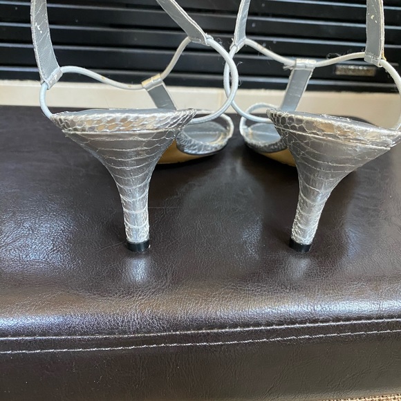 Shoes - Picture 2 of 3